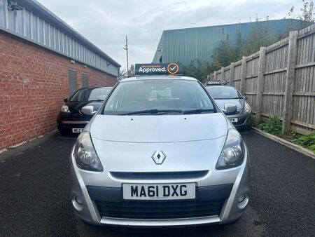 RENAULT CLIO 1.2 I-Music Euro 5 5dr