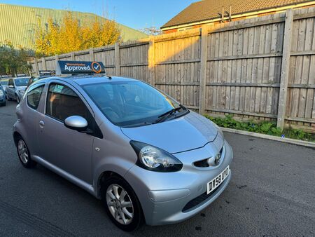 TOYOTA AYGO 1.0 VVT-i Platinum Euro 4 3dr