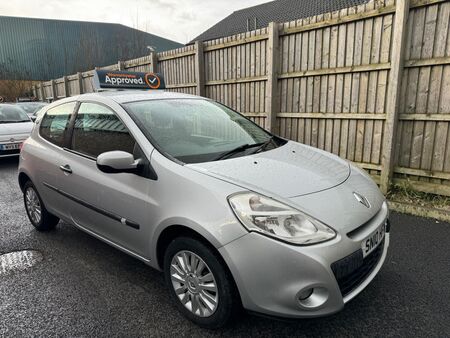 RENAULT CLIO 1.2 I-Music Euro 5 3dr