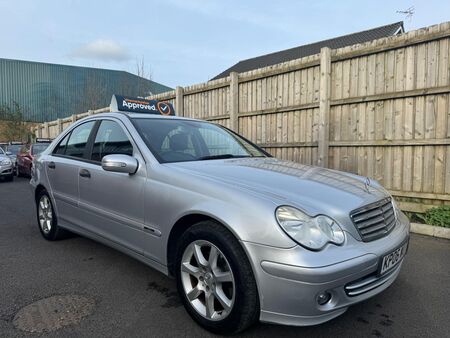 MERCEDES-BENZ C CLASS 1.8 C180 Kompressor Classic SE 4dr