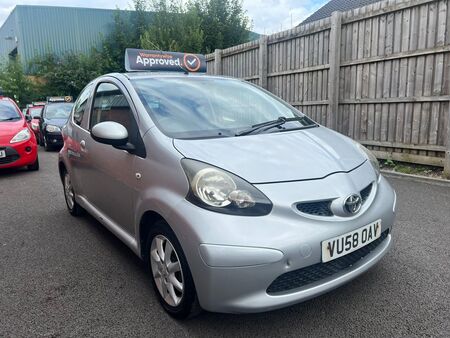 TOYOTA AYGO 1.0 VVT-i Platinum Euro 4 3dr